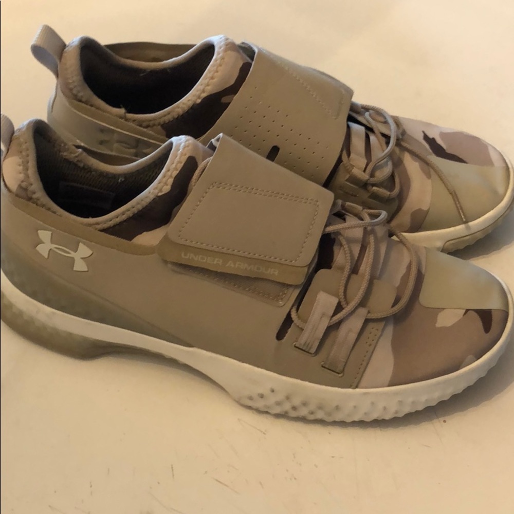Under Armour lifting shoes, size 10